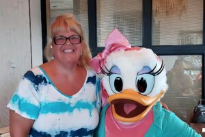 Angela Kirstein Net Worth 2024 – Age, Bio, Husband & Career!